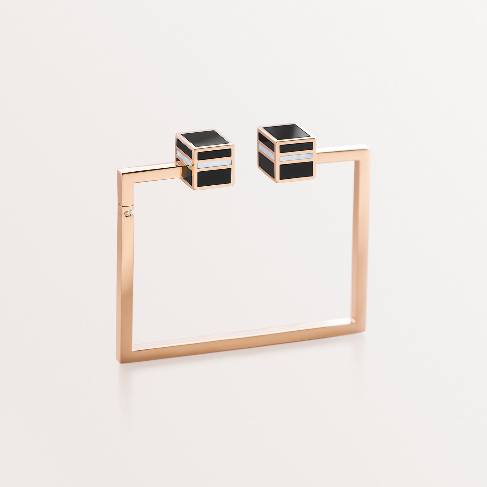 KAABA CUBE BANGLE – Shamsa Alabbar
